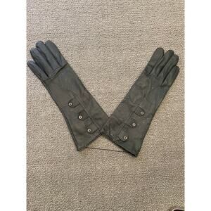 Carolina Amato Women S Black‎ Lambskin Silk lined Gloves With Buttons